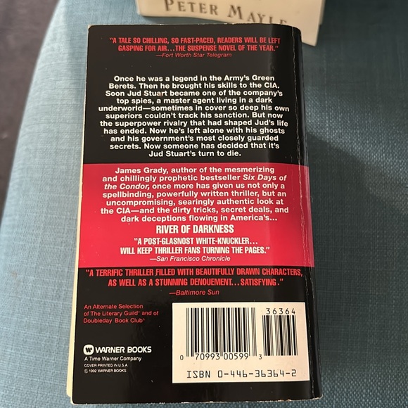 Lot of 4 adult reading pleasure books/novels - Picture 4 of 5